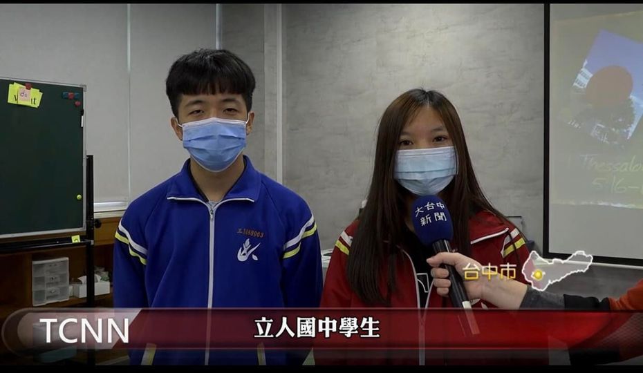 學生變身英文詩人，創作感恩詩句獻暖